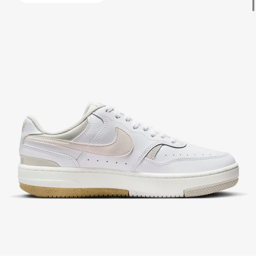 NIKE| GAMMA FORCE SNEAKERS